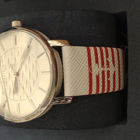 Nautica Watch with Replaceable Band - Picture 3 of 10